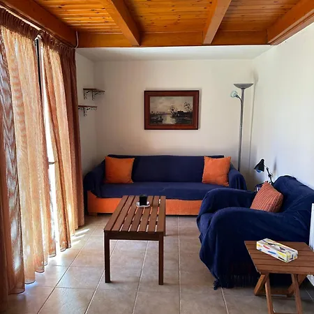 Casa Ero * أرغوستولي